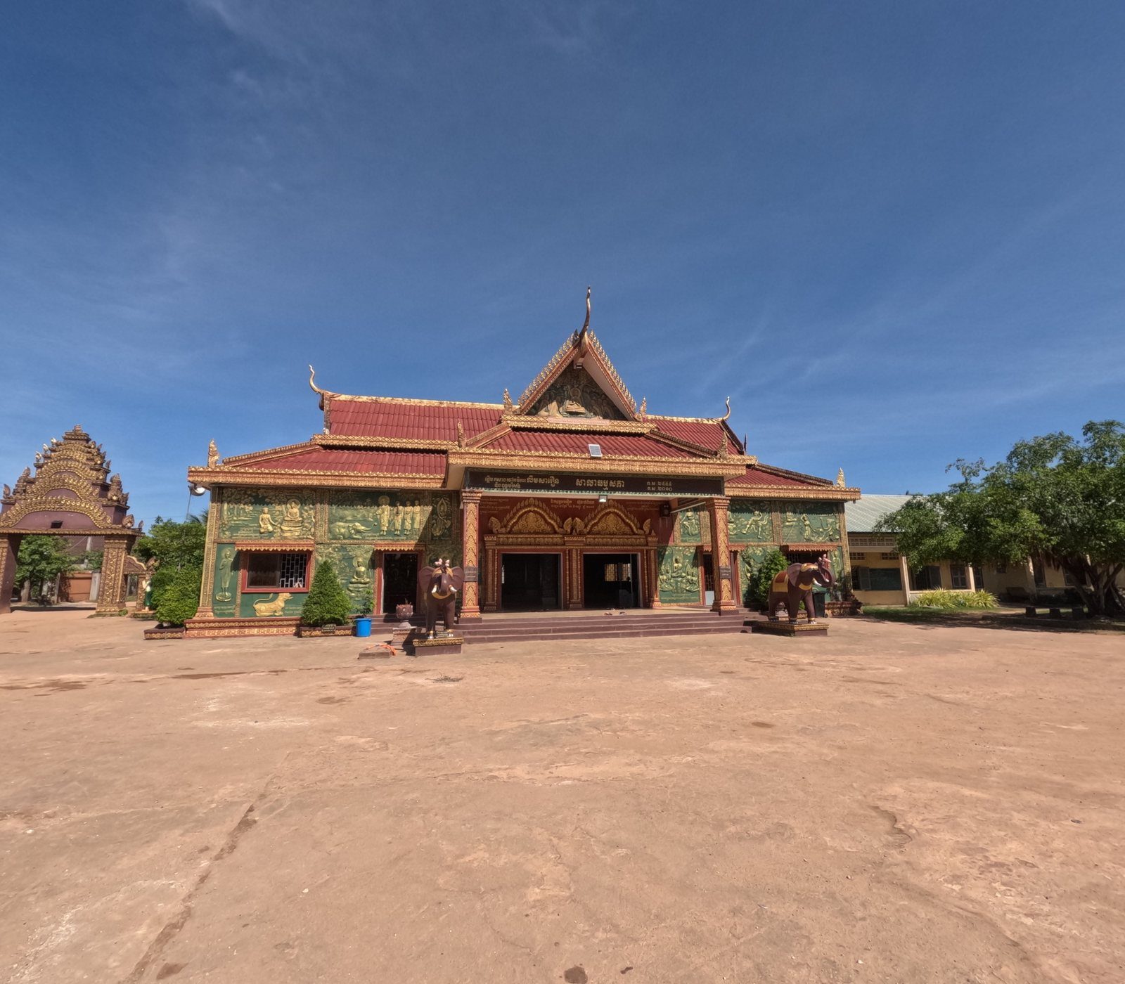 Temple rural autour de Kampot